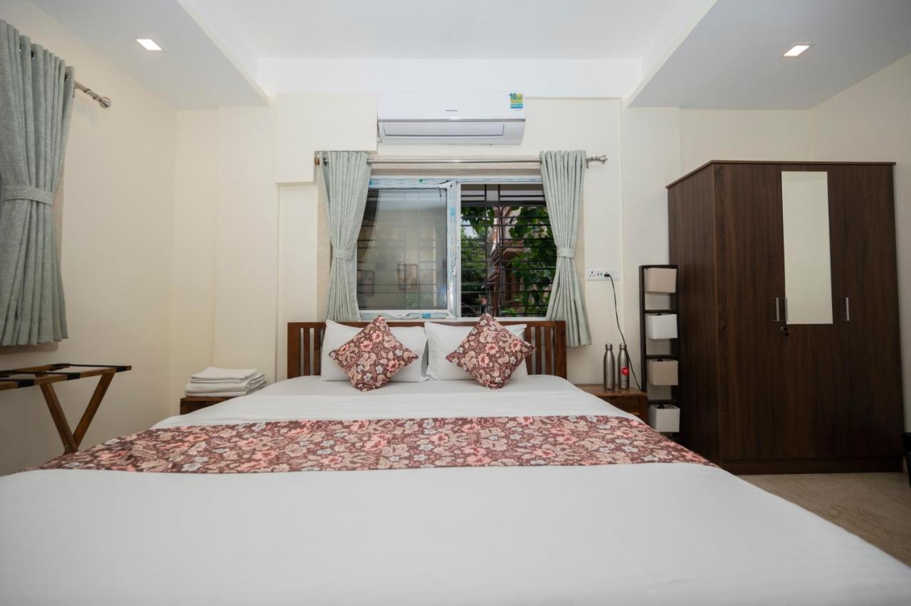 Lakeside Suites Колката Екстериор снимка