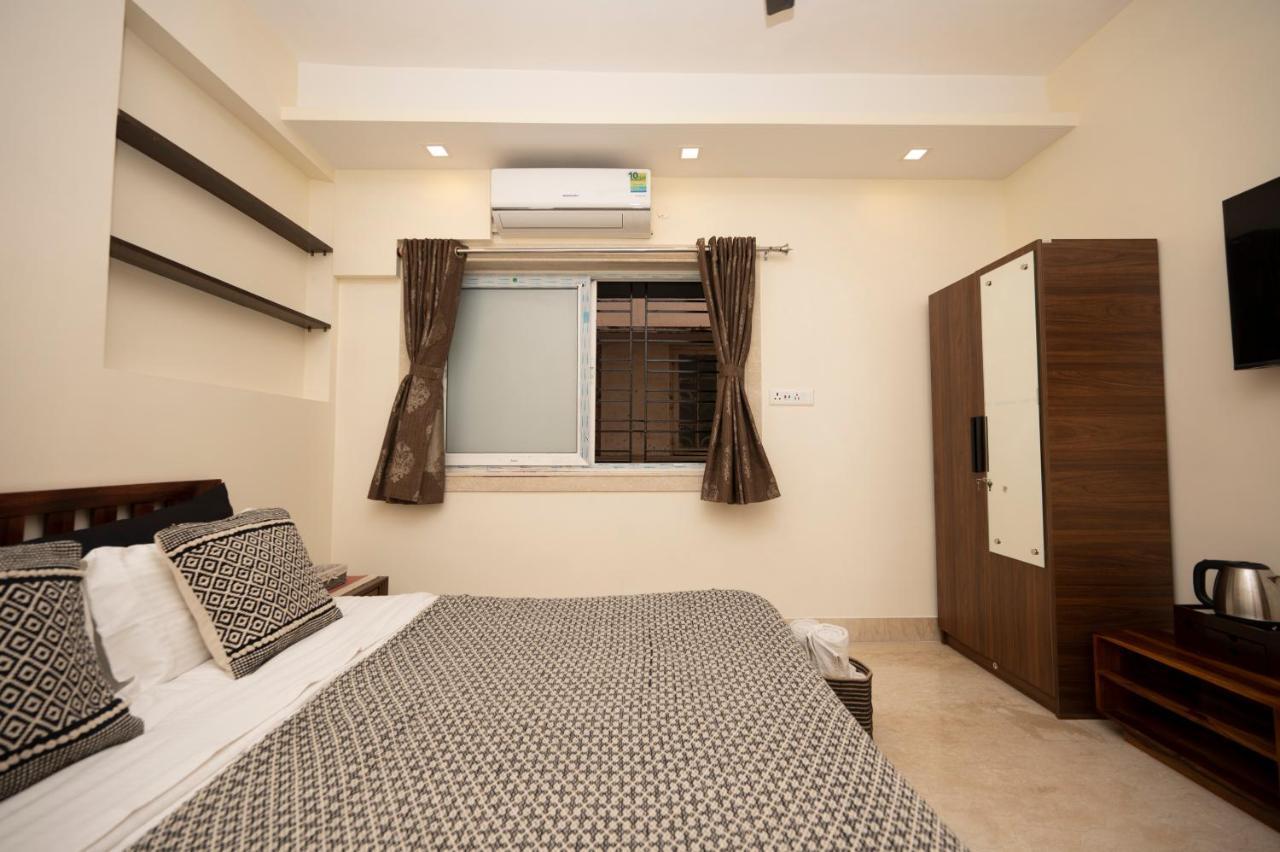 Lakeside Suites Колката Екстериор снимка
